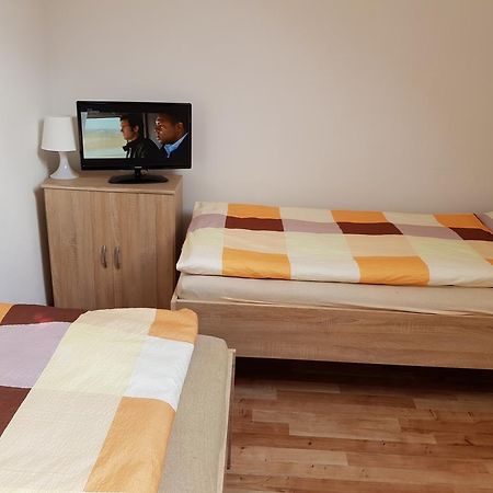 Ubytovani Zizkova Pacov Hotell Exteriör bild