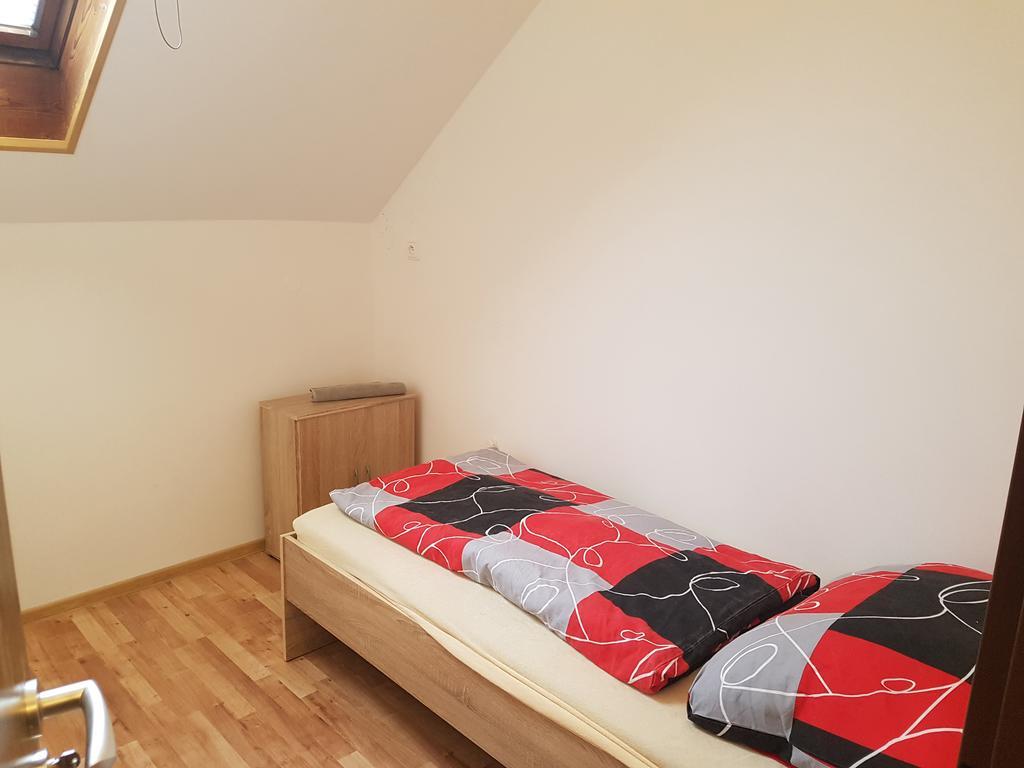 Ubytovani Zizkova Pacov Hotell Exteriör bild